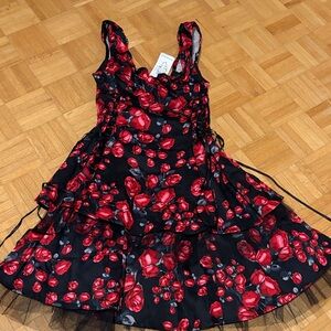 Hearts & Roses. Floral Dress - Red and Black